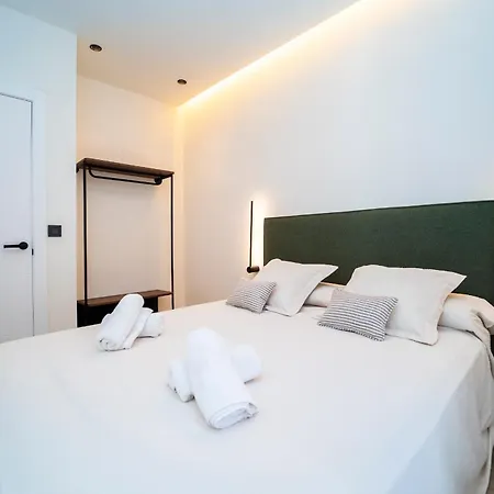 Edificio Reyes Catolicos Centro By Renthas