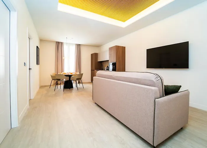 Edificio Reyes Catolicos Centro By Renthas