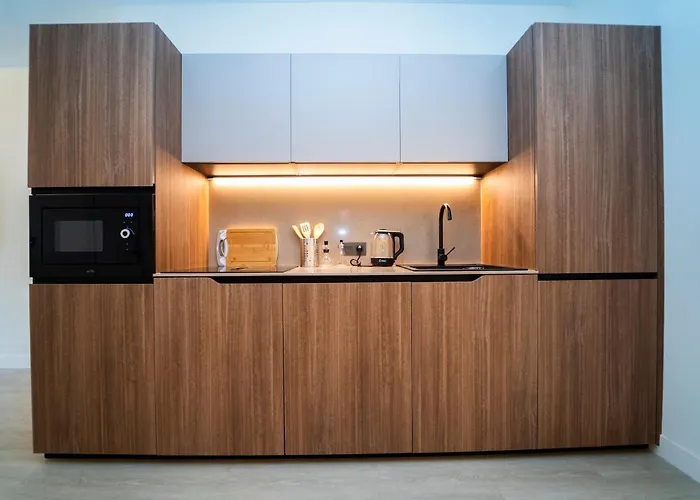 Edificio Reyes Catolicos Centro By Renthas