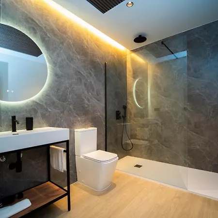 Edificio Reyes Catolicos Centro By Renthas Apartment *